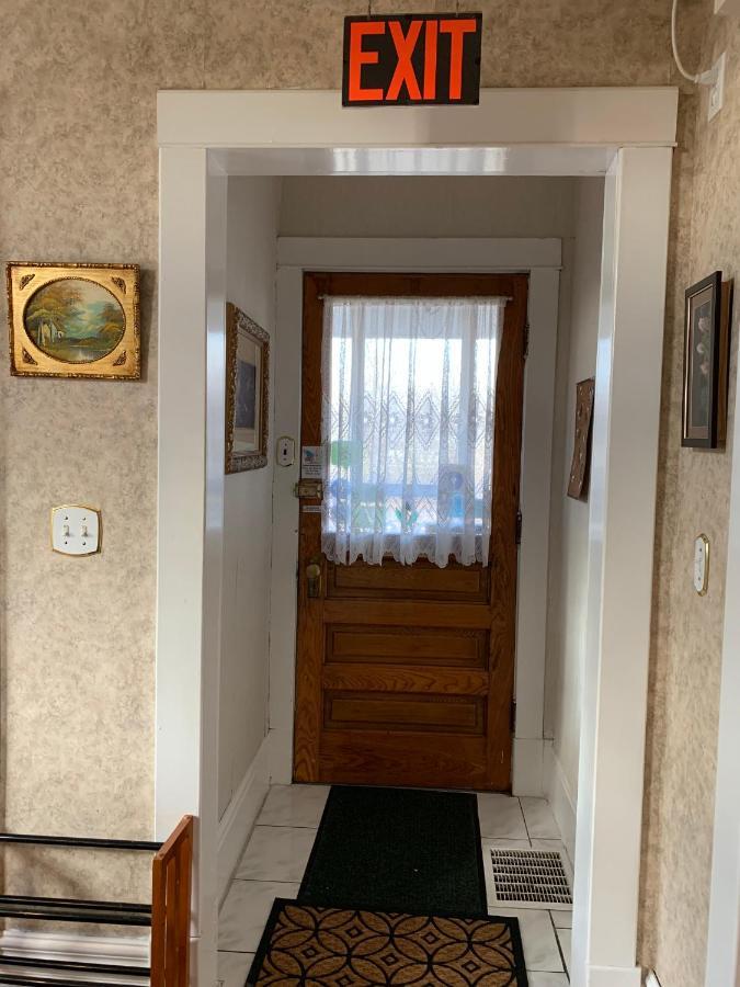 Strathaird Bed And Breakfast Niagara Falls